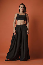FLOWY PLEATED PANTS - BLACK